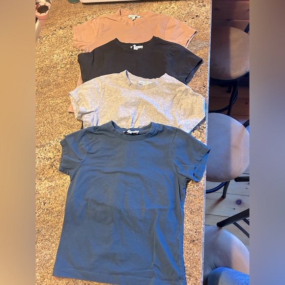 And now this baby tee (4) - Picture 2 of 7